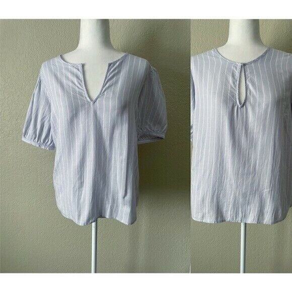 Old Navy Short Sleeve Flowing Top - Picture 6 of 7